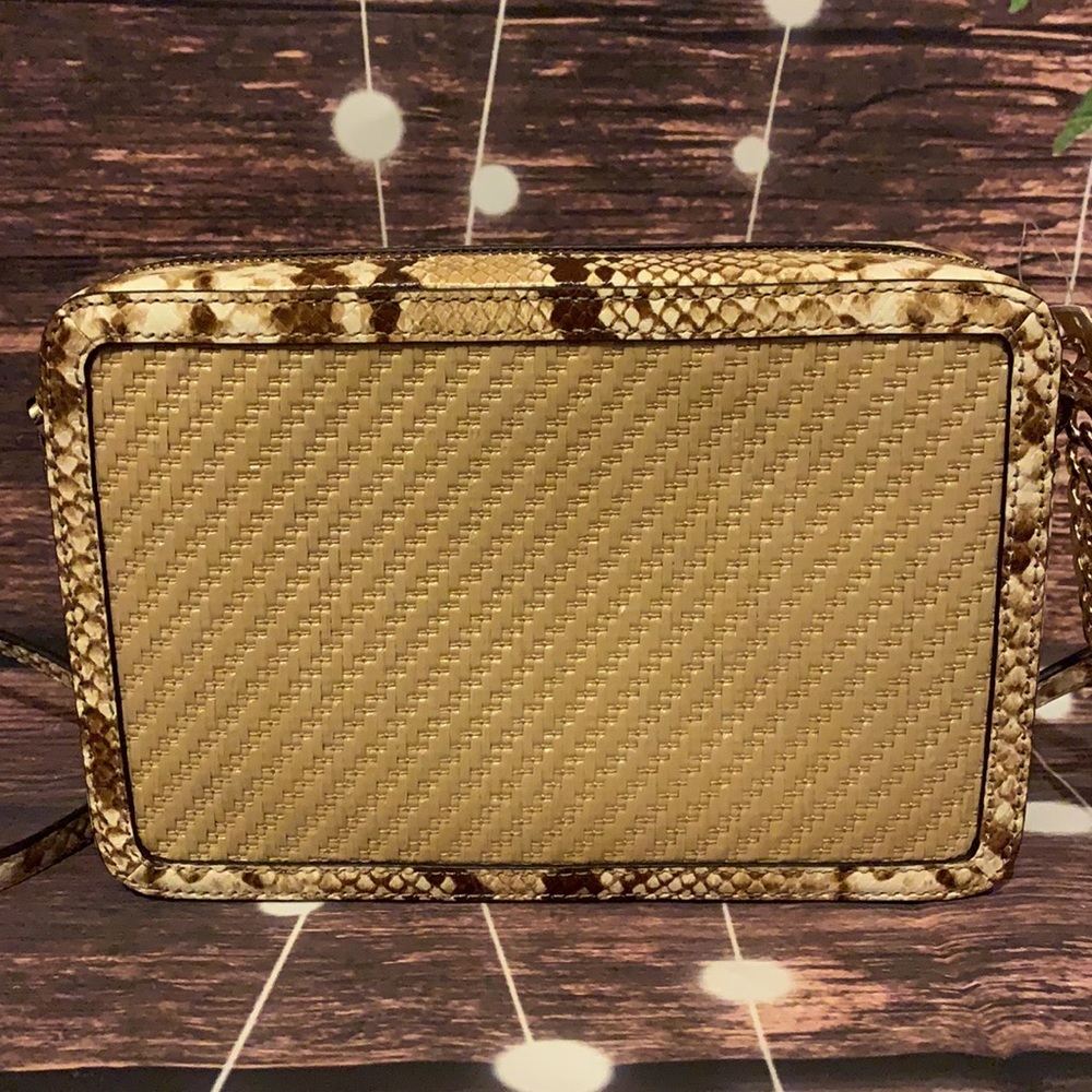 🌺 MICHAEL KORS 🌺 LARGE EW STRAW PYTHON CAPSULE - Picture 6 of 8